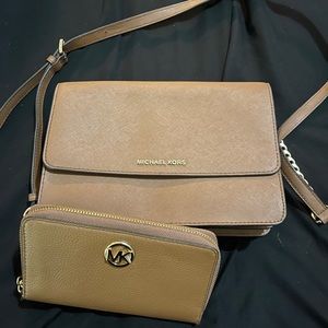 Michael Kors purse set crossbody and matching wallet